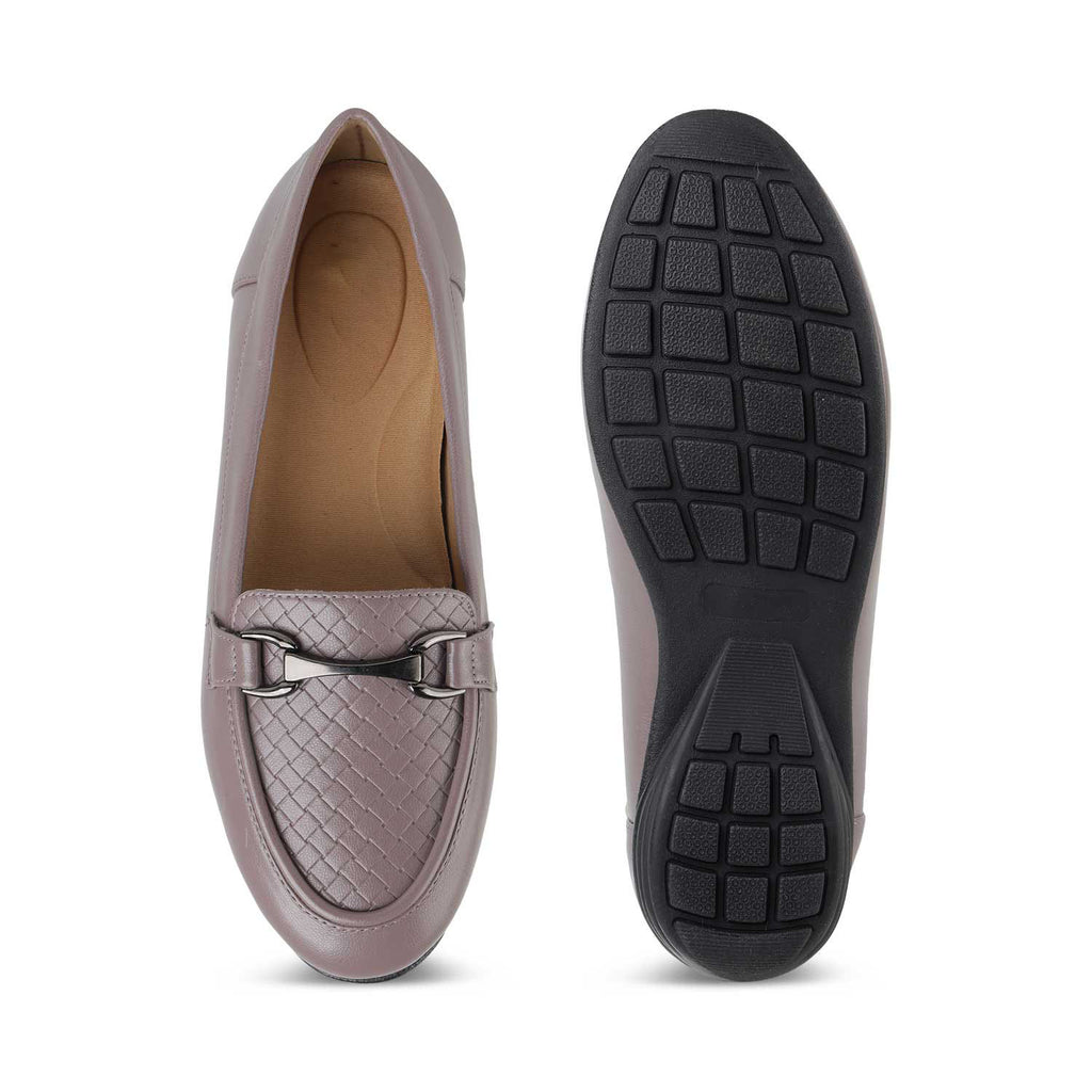Women’s Classic Slip-On Loafers with Comfort Support