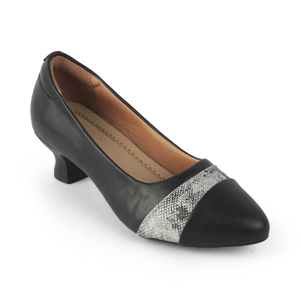 Women’s Elegant Black Low Heel Pumps