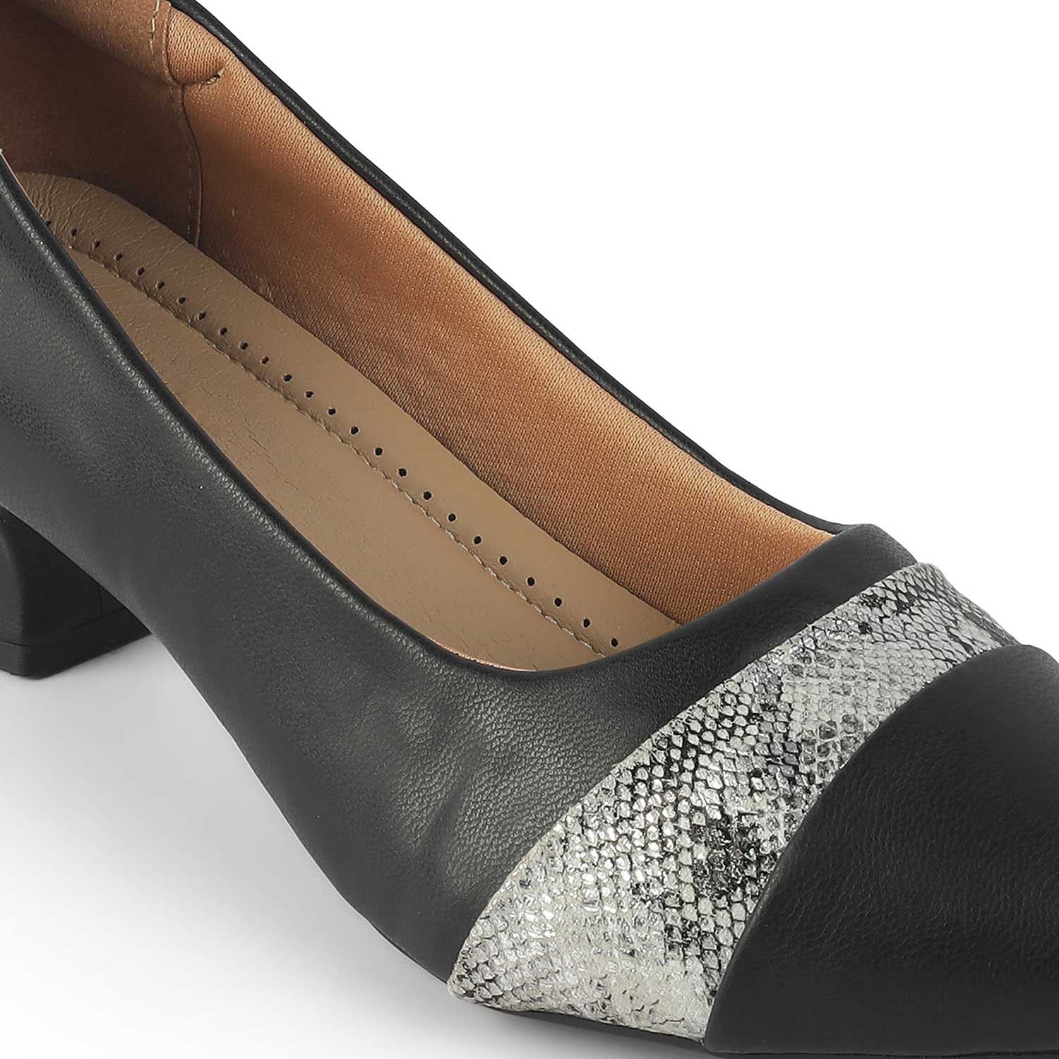 Women’s Elegant Black Low Heel Pumps