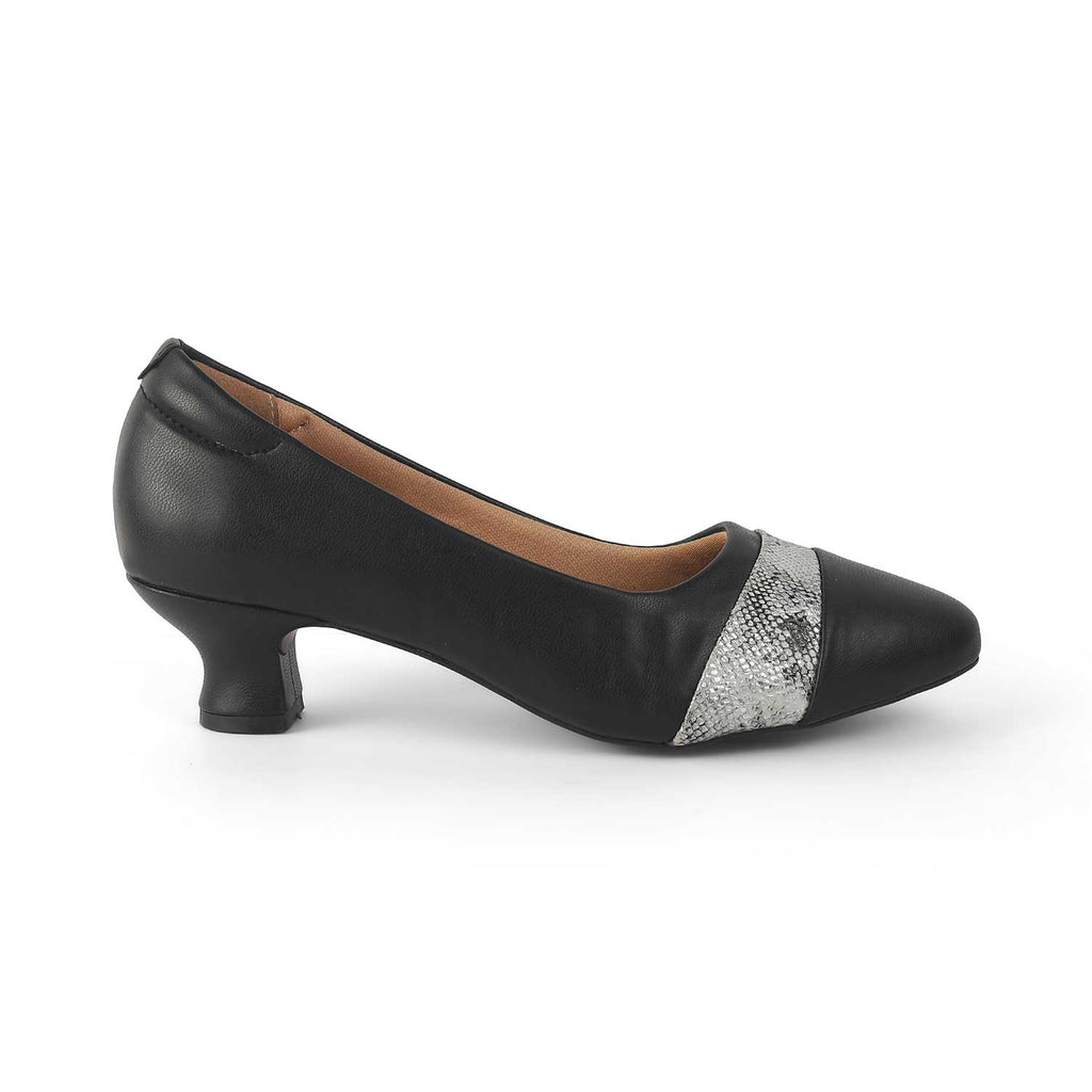 Women’s Elegant Black Low Heel Pumps