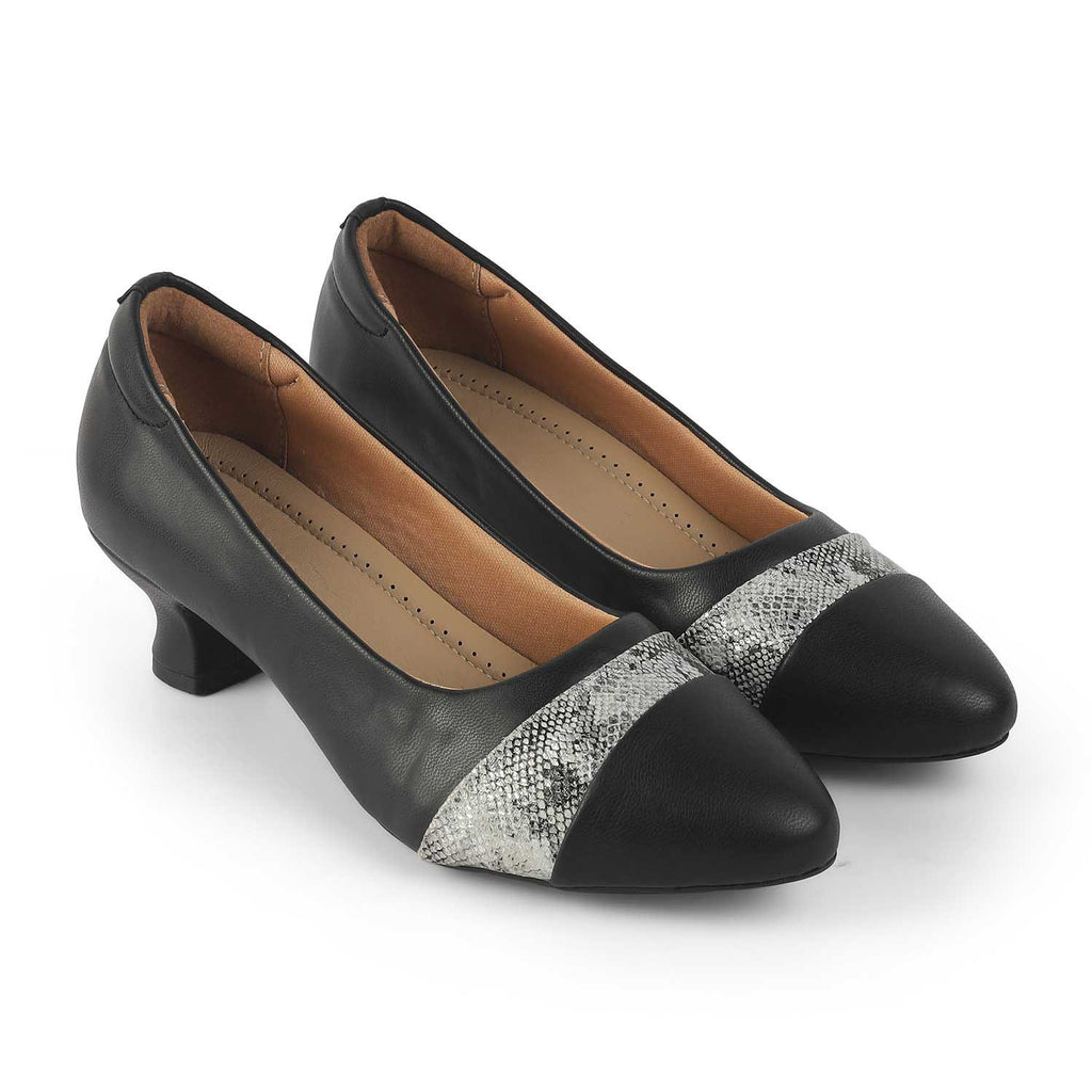 Women’s Elegant Black Low Heel Pumps