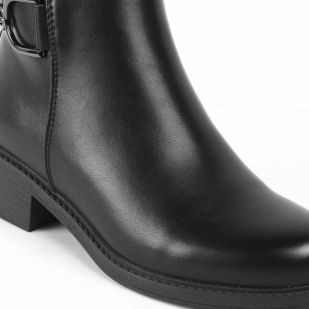 Women’s Buckle Accent Ankle Boots with Everyday Urban Style