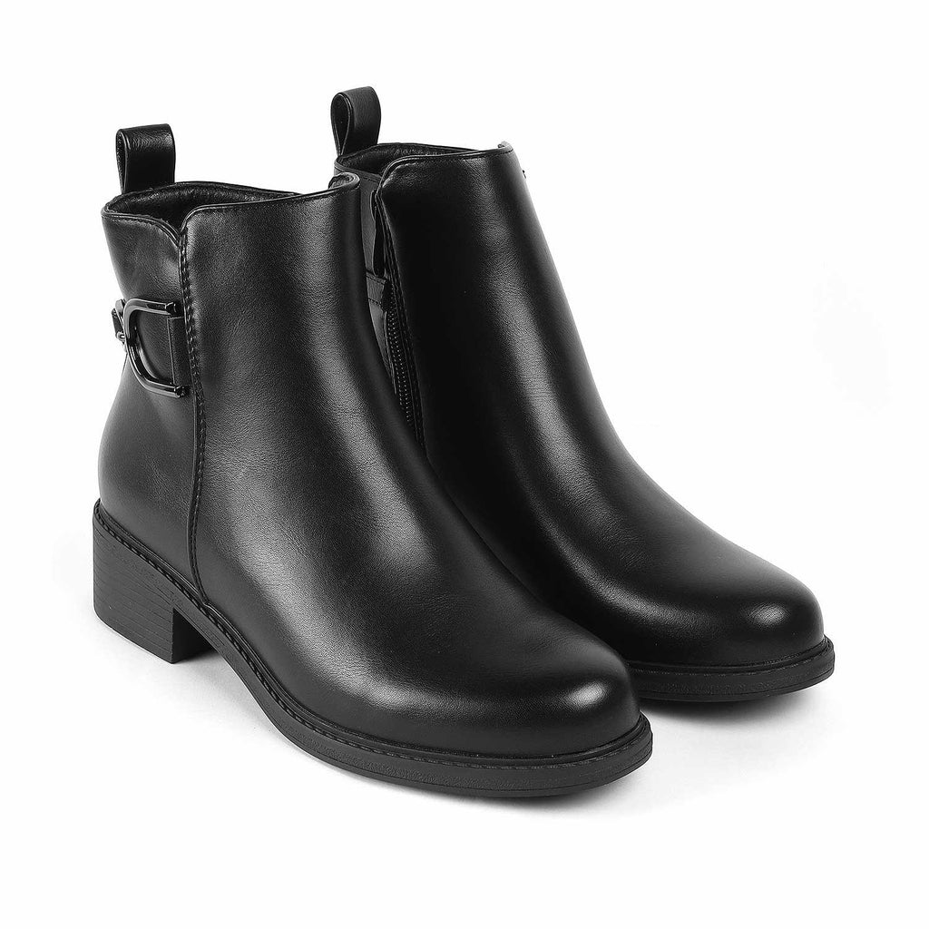 Women’s Buckle Accent Ankle Boots with Everyday Urban Style
