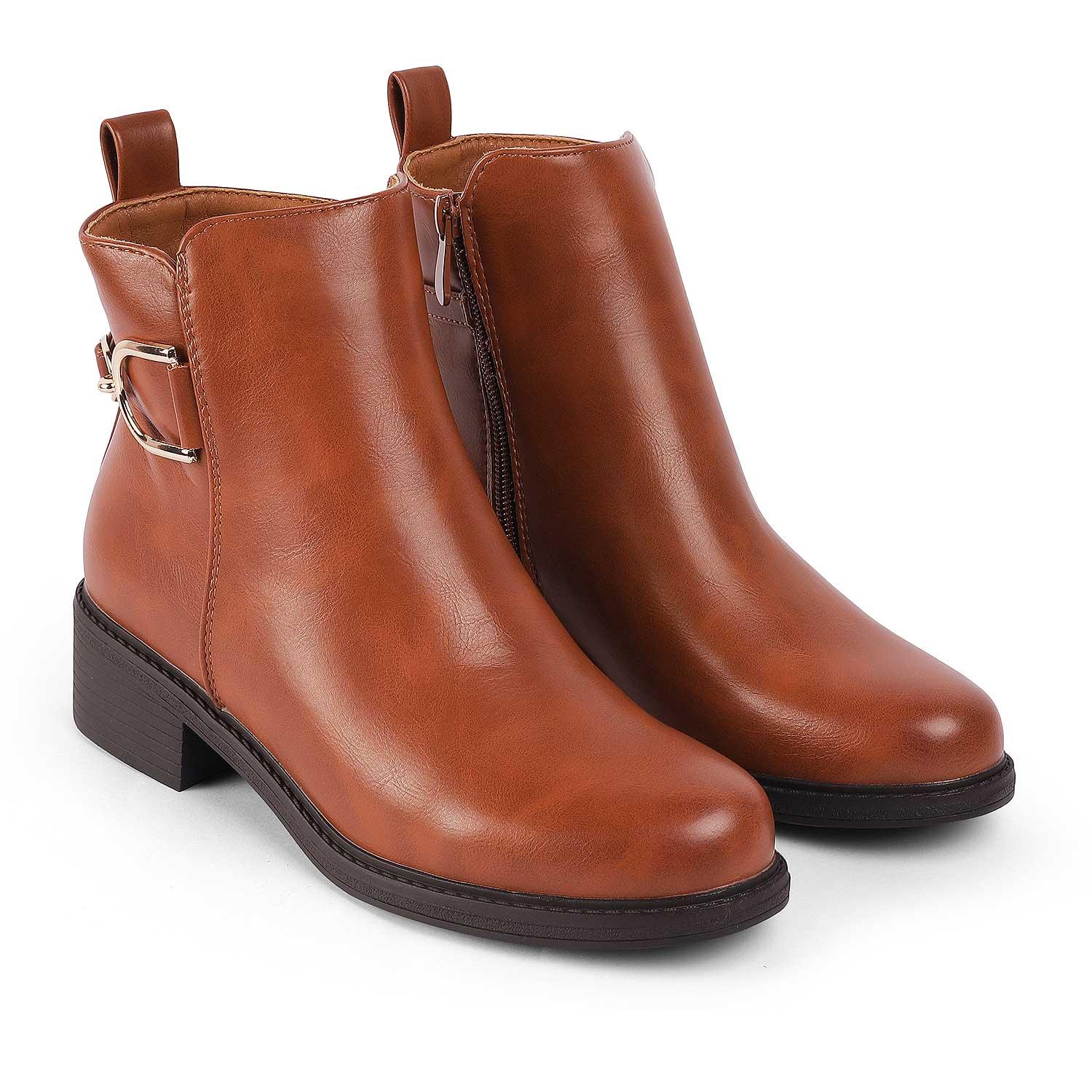 Women’s Buckle Accent Ankle Boots with Everyday Urban Style