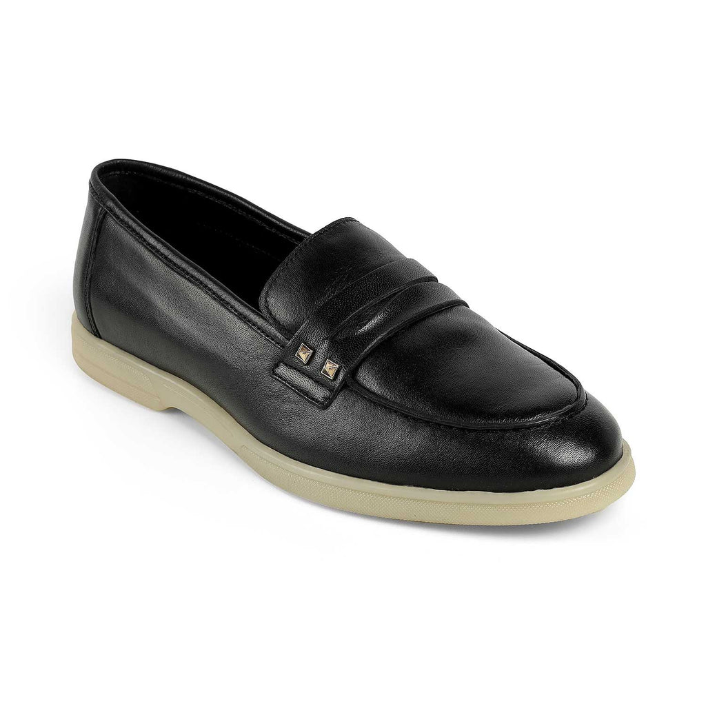 Women’s Loafers with Minimalist Stud Accent for Everyday Comfort