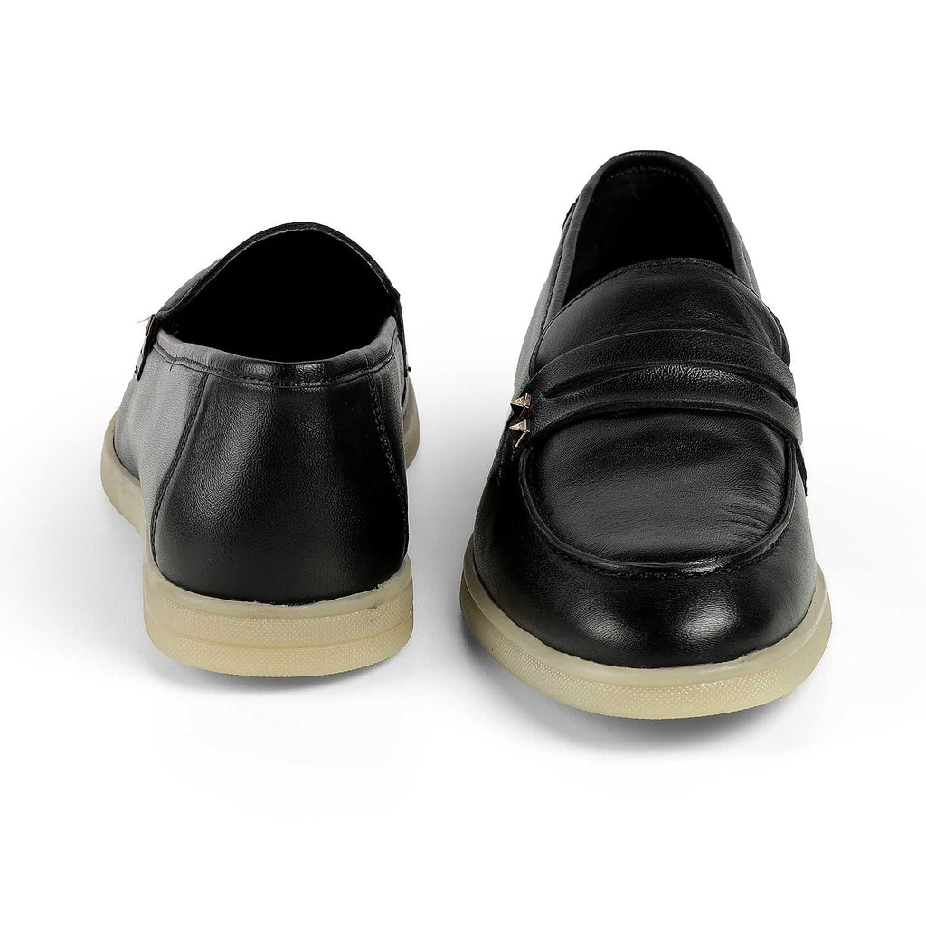 Women’s Loafers with Minimalist Stud Accent for Everyday Comfort