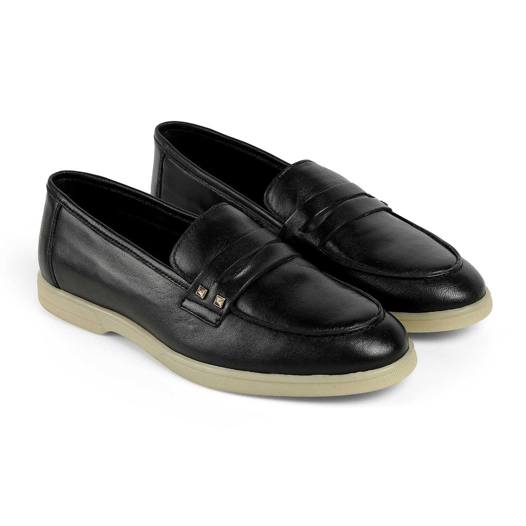 Women’s Loafers with Minimalist Stud Accent for Everyday Comfort