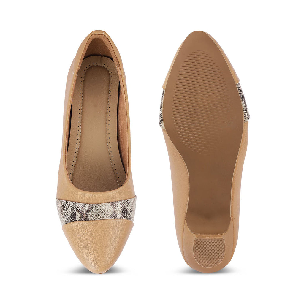 Women’s Elegant Beige Kitten Heel Pumps